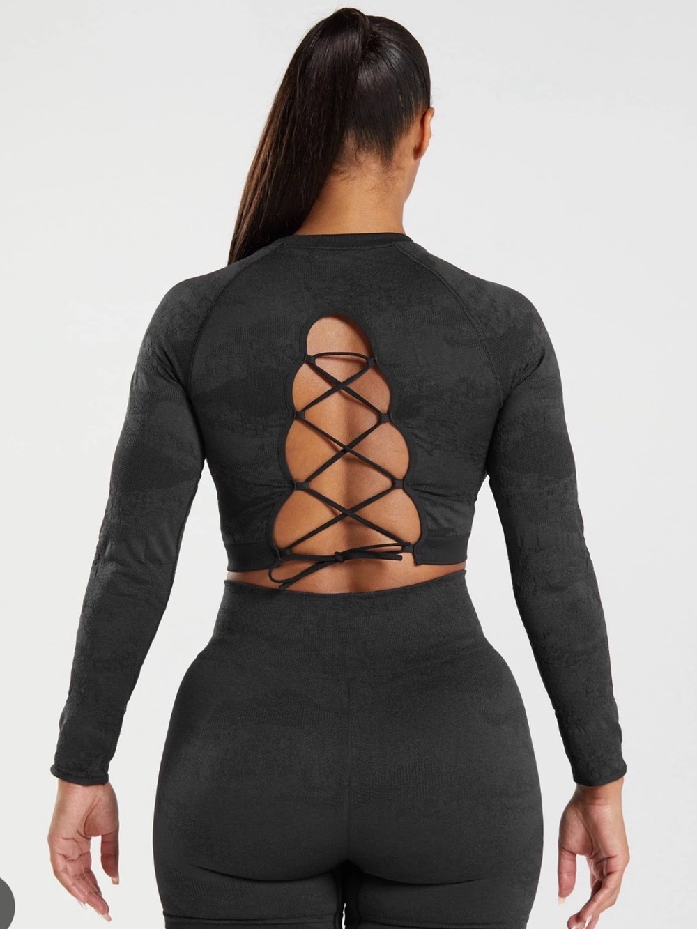 Gymshark Black Long-Sleeve Lace-Up Back Crop Top